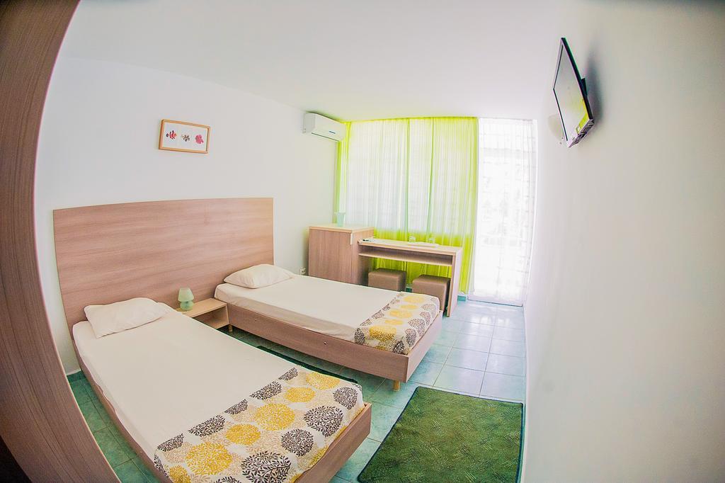 Hotel Favorit Vénus Extérieur photo