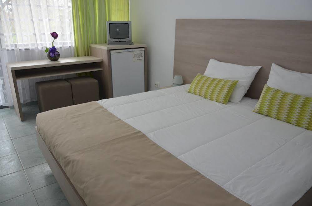 Hotel Favorit Vénus Extérieur photo